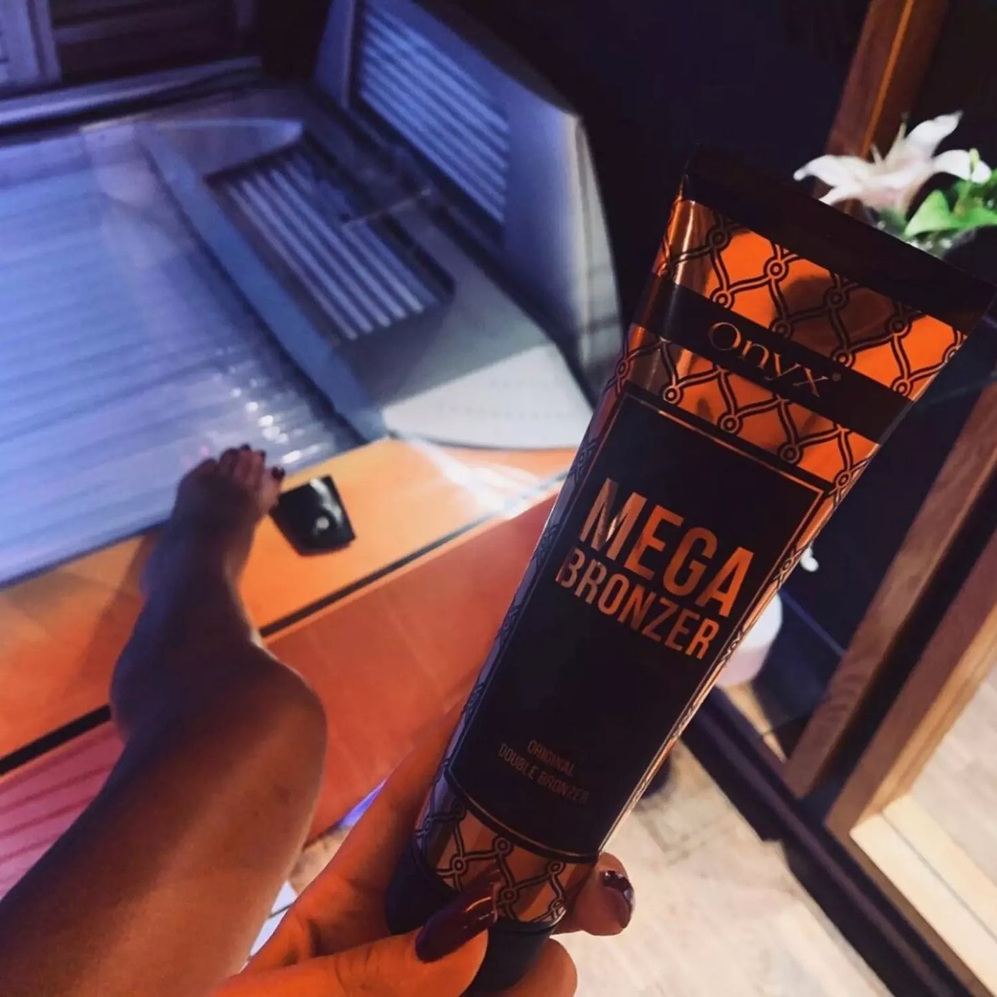 sunbed cream for indoor tanning beds tanned legs