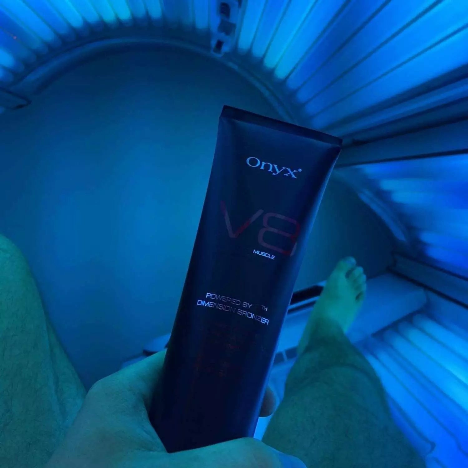 sunbed tanning lotion for indoor tanning beds tanned man